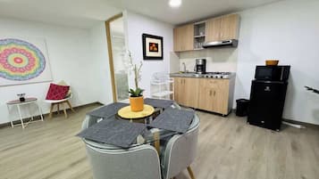 Apartment, 1 Queen Bed, Balcony, City View (9211 201) | Private kitchen | Coffee/tea maker