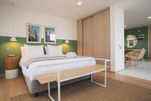 Apartment, 1 Queen Bed, Balcony, City View (Ekkos 1003) | 1 bedroom, individually decorated, individually furnished, bed sheets