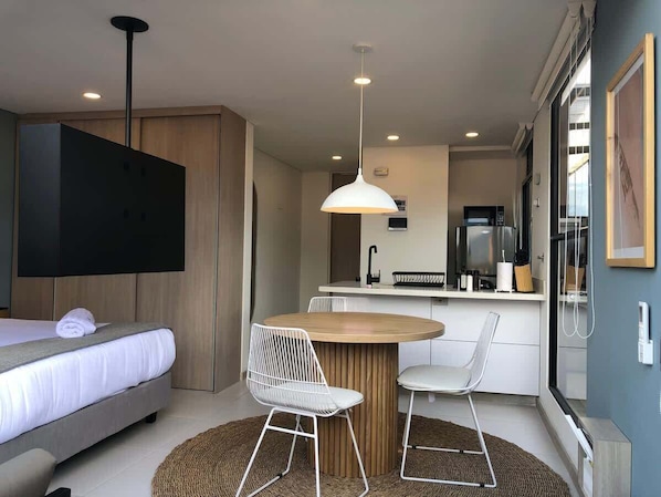Appartement, 1 grand lit, balcon, vue ville (Ekkos 1001) | Intérieur