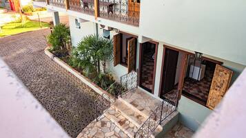 Casa clássico, varanda coberta, vista para o pátio | Wi-Fi de cortesia