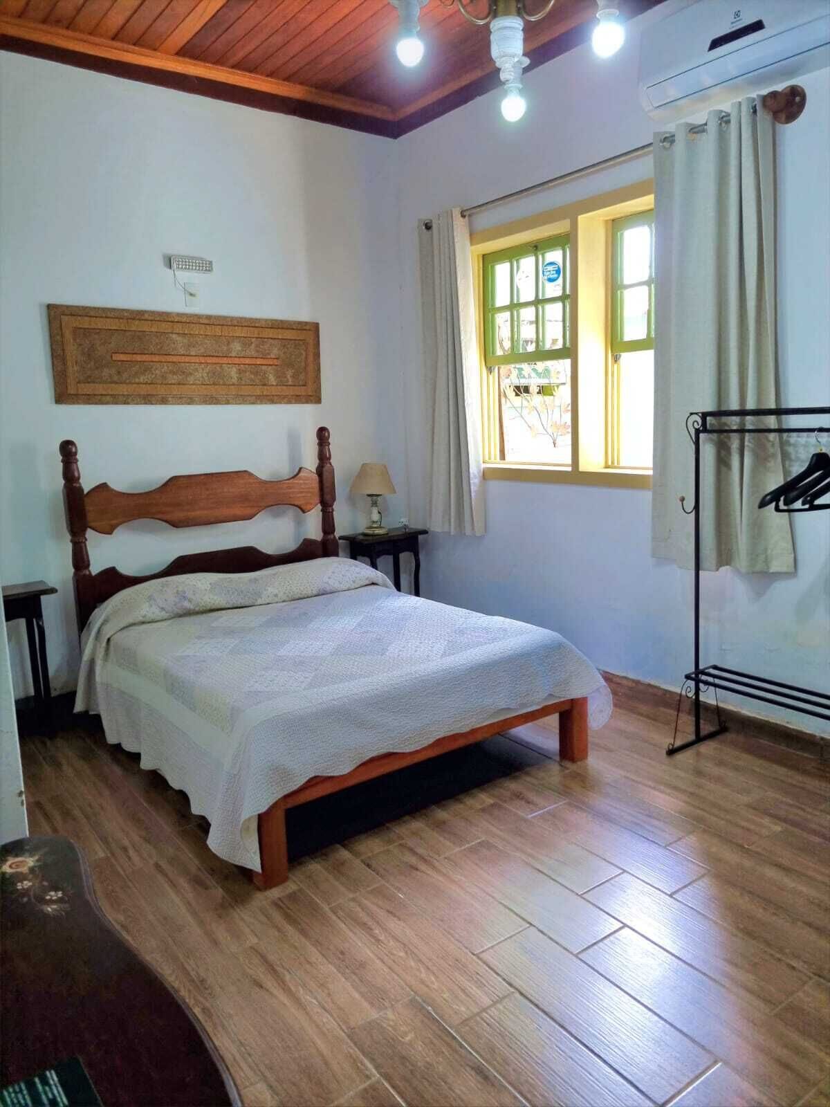 Apartamento standard | Wi-Fi de cortesia, roupa de cama