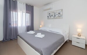 2 chambres, accès au Wi-Fi (inclus)