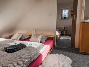3 bedrooms, WiFi, bed sheets
