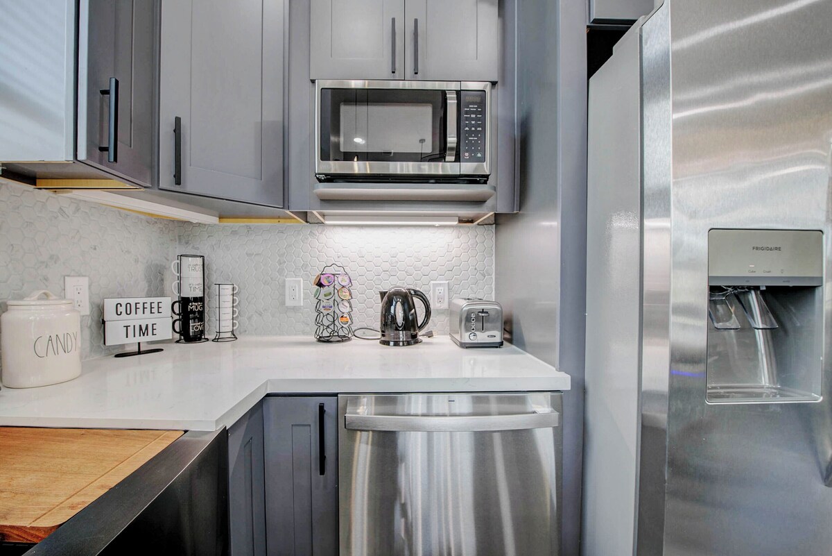 Photo 29 of Cozy Spring View in Houston-Few mins to Energy Corridor, The Galleria & downtown