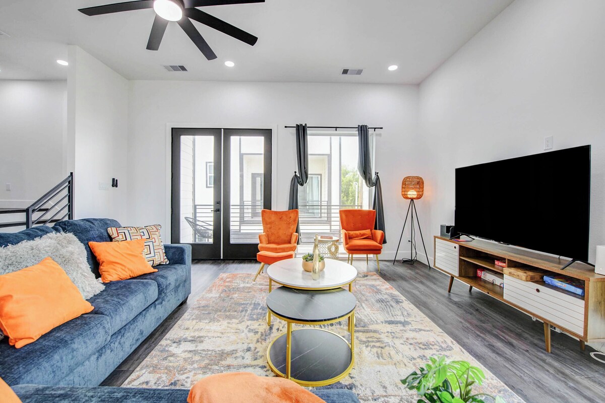 Photo 22 of Cozy Spring View in Houston-Few mins to Energy Corridor, The Galleria & downtown