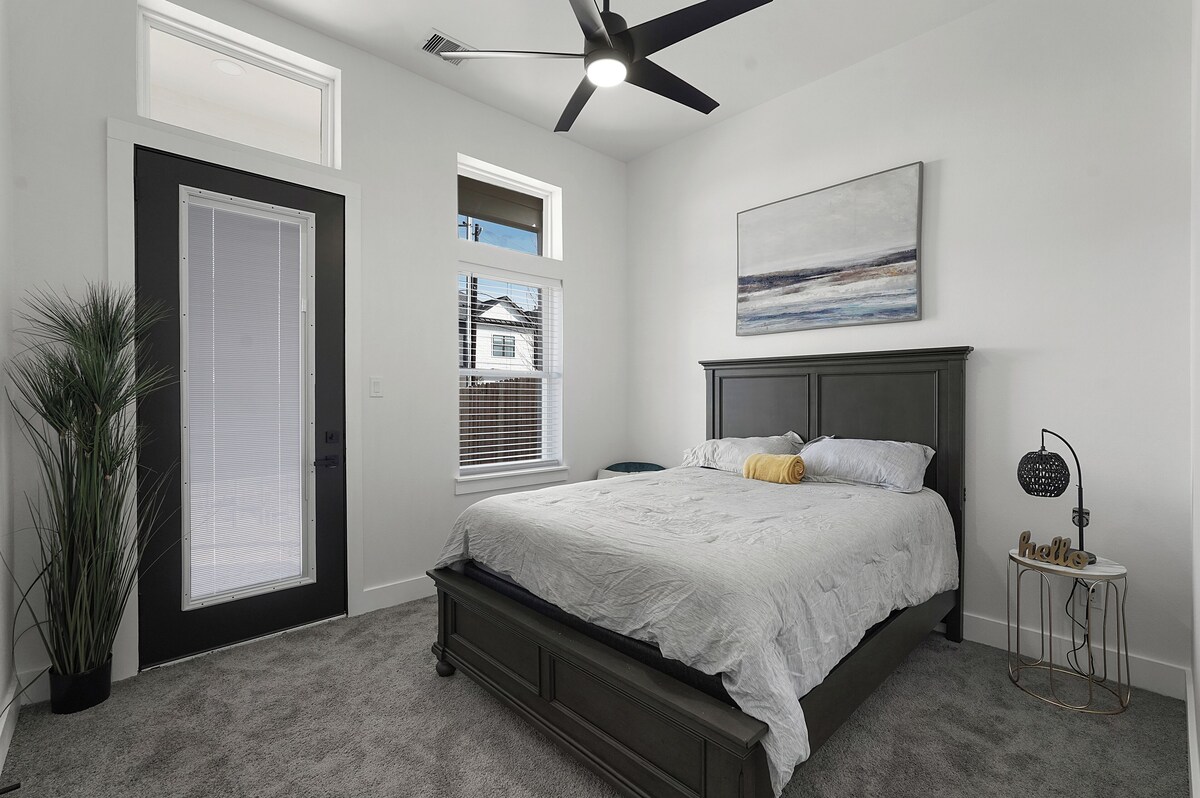 Photo 8 of Cozy Spring View in Houston-Few mins to Energy Corridor, The Galleria & downtown