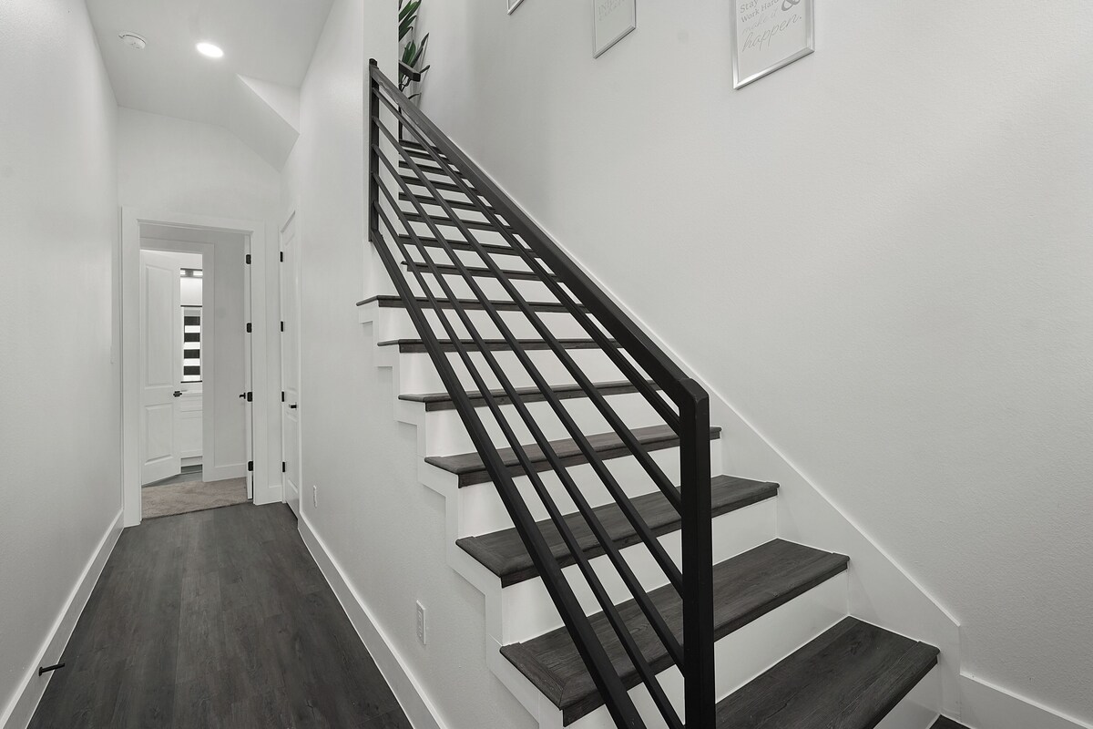 Photo 17 of Cozy Spring View in Houston-Few mins to Energy Corridor, The Galleria & downtown