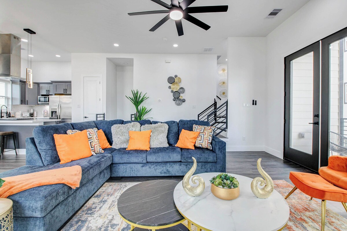 Photo 11 of Cozy Spring View in Houston-Few mins to Energy Corridor, The Galleria & downtown