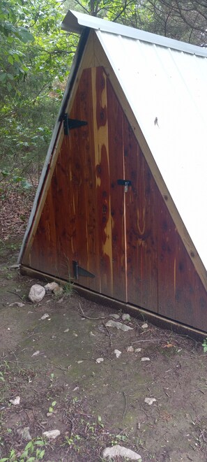 Property grounds - Pullin On Over @B Berry Farms (Elkland)