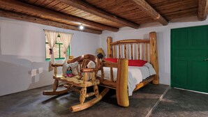 Standard Cabin, Park View - PARQUE CUEVA DE LOS LEONES (Creel)