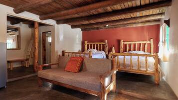 1 bedroom, down comforters, free WiFi