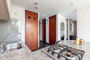 Fridge, microwave, oven, stovetop