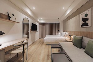 1 bedroom, desk, WiFi, bed sheets