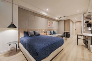 1 quarto, escrivaninha, Wi-Fi, roupa de cama