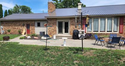 3-bedroom apartment in marvelous Goshen with WiFi, AC