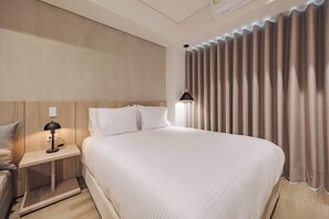 1 habitación, escritorio, wifi y ropa de cama 