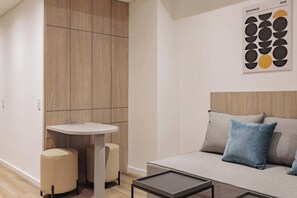 Interior - Quadrato | Laureles Studio, w/AC, Balcony, WIFI (Medellín)