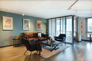 TV, offices