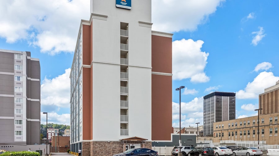 Suburban Studios Charleston - Civic Center
