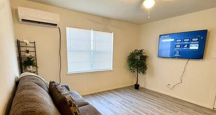 Close to Airport, Mall & Stores
