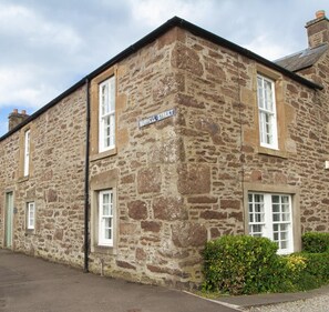 Exterior - Cottage in Crieff (Crieff)