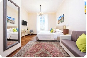 3 bedrooms, iron/ironing board, travel cot, free WiFi - THE BEST for YOUR HOLIDAY !!! LUXURY APARTMENT for 7 !!! S'PETER BASILICA VATICAN (Roma)