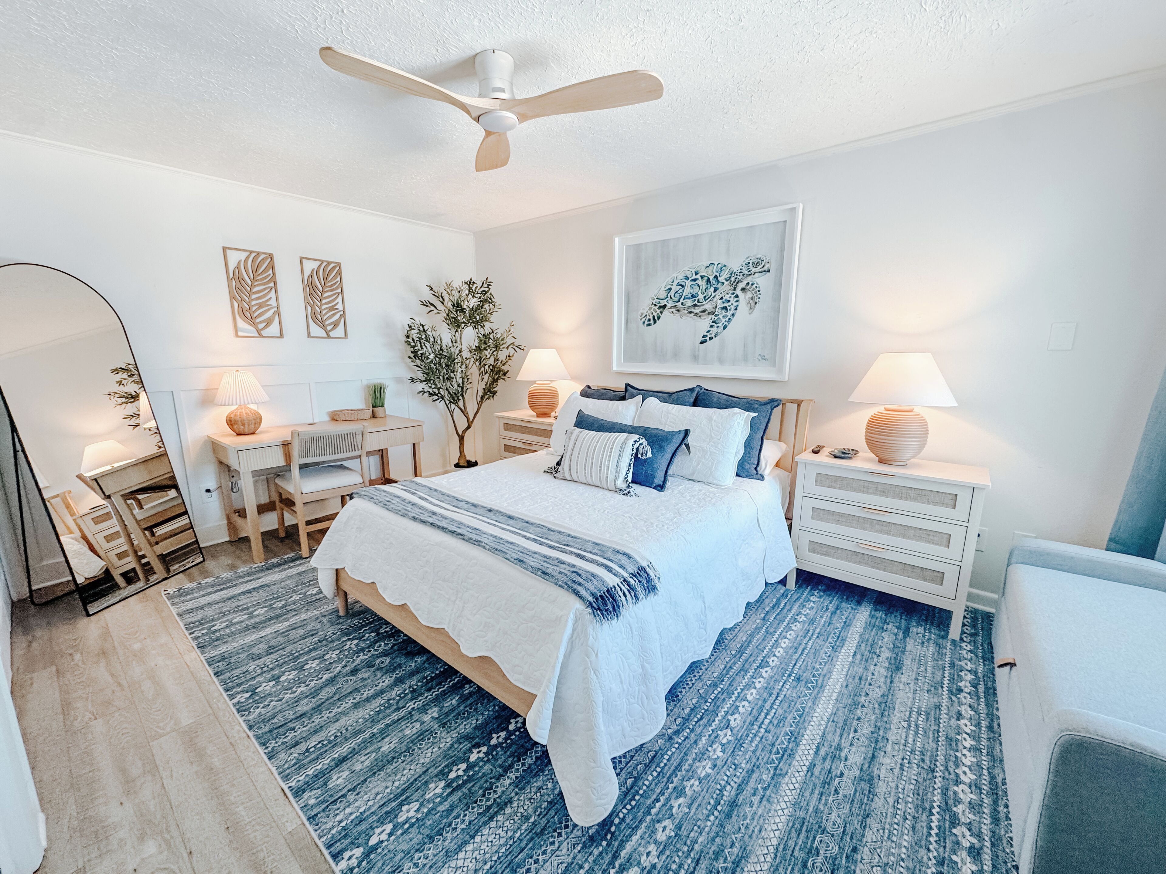 4 bedrooms, iron/ironing board, free WiFi, bed sheets