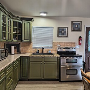 Mikrowelle, Ofen, Herdplatte