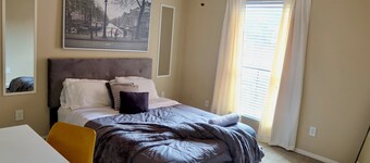 2-bedroom apartment in enjoyable Houston with WiFi, fitness room, AC