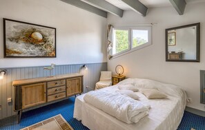3 Schlafzimmer, Bügeleisen/Bügelbrett
