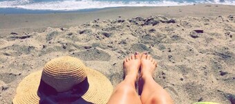 ONLY STEPS TO THE BEACH