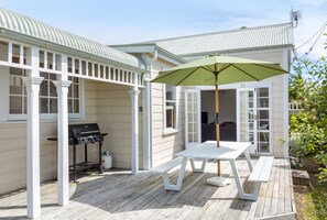 Outdoor dining - Bellini, Martinborough (Martinborough)