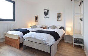 4 Schlafzimmer, Reisekinderbett, kostenloses WLAN