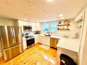Fridge, microwave, dishwasher, coffee/tea maker