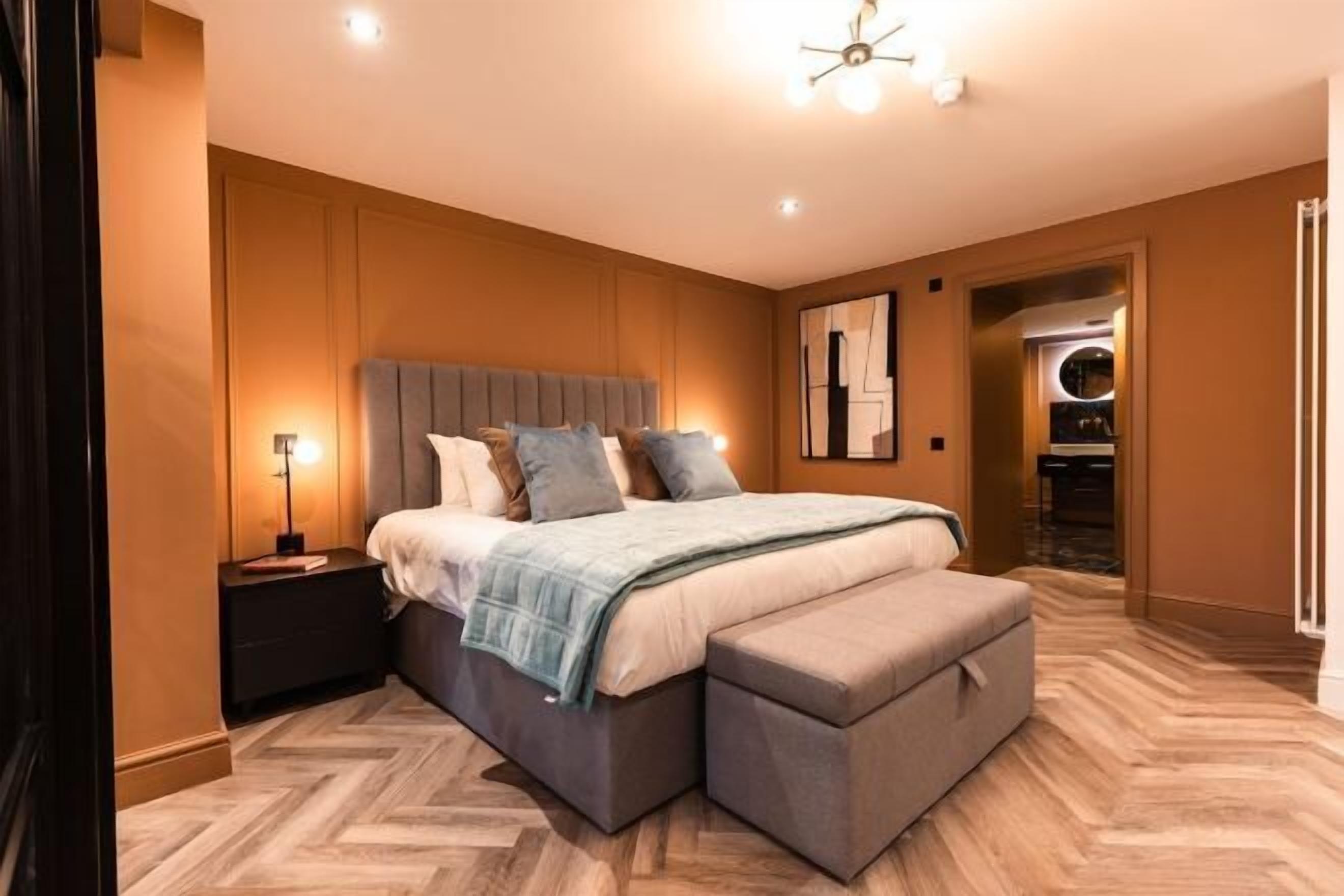 Luxe beddengoed, een strijkplank/strijkijzer, gratis wifi, beddengoed