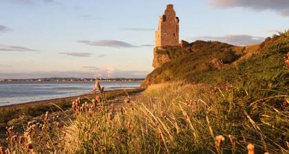 Luxury Georgian Aparthotel by Hauss Ayr - 5mins to Beach, Town Centre!