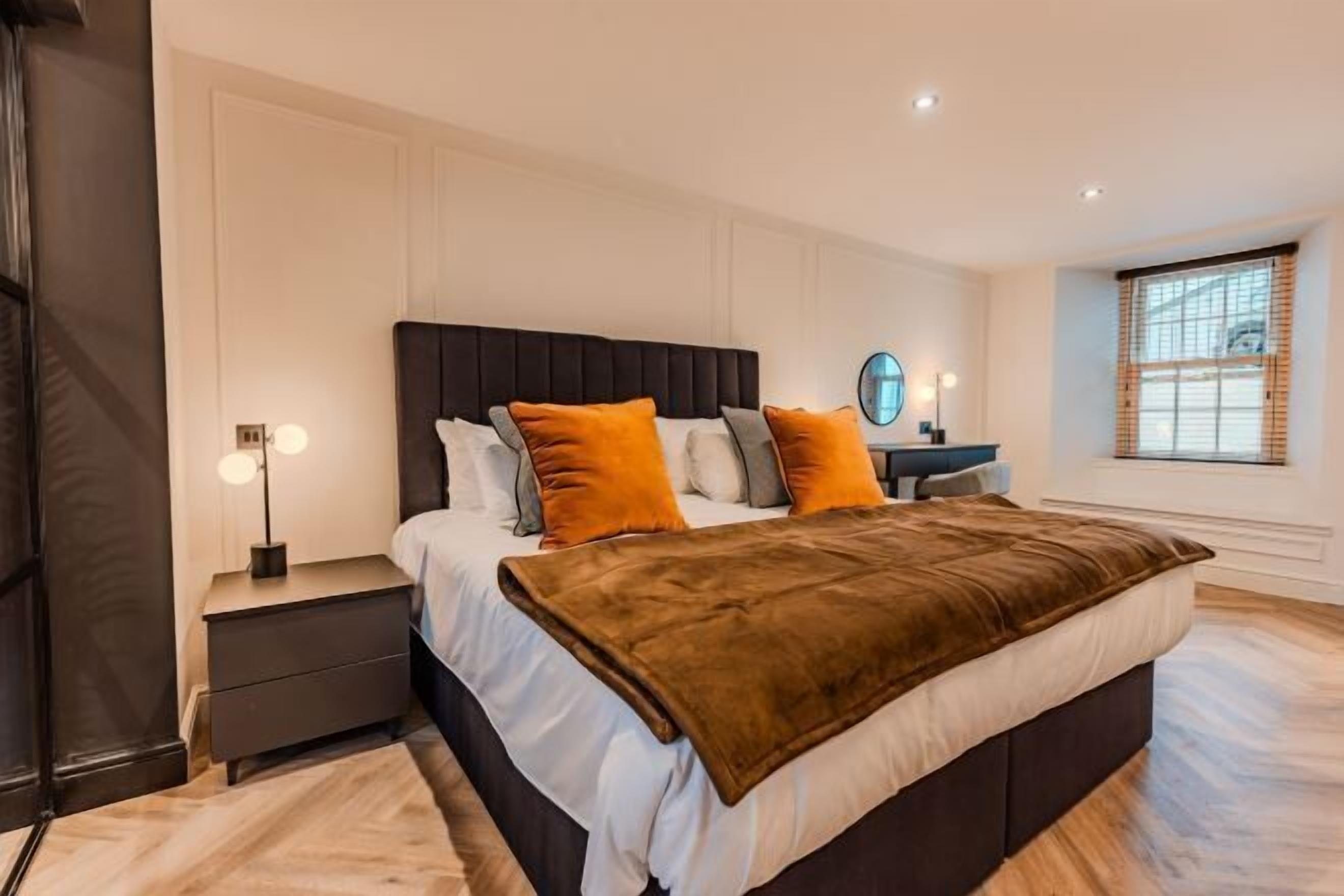 Luxe beddengoed, een strijkplank/strijkijzer, gratis wifi, beddengoed