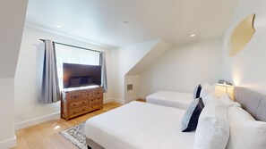 3 habitaciones y ropa de cama 