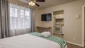 Iron/ironing board, WiFi