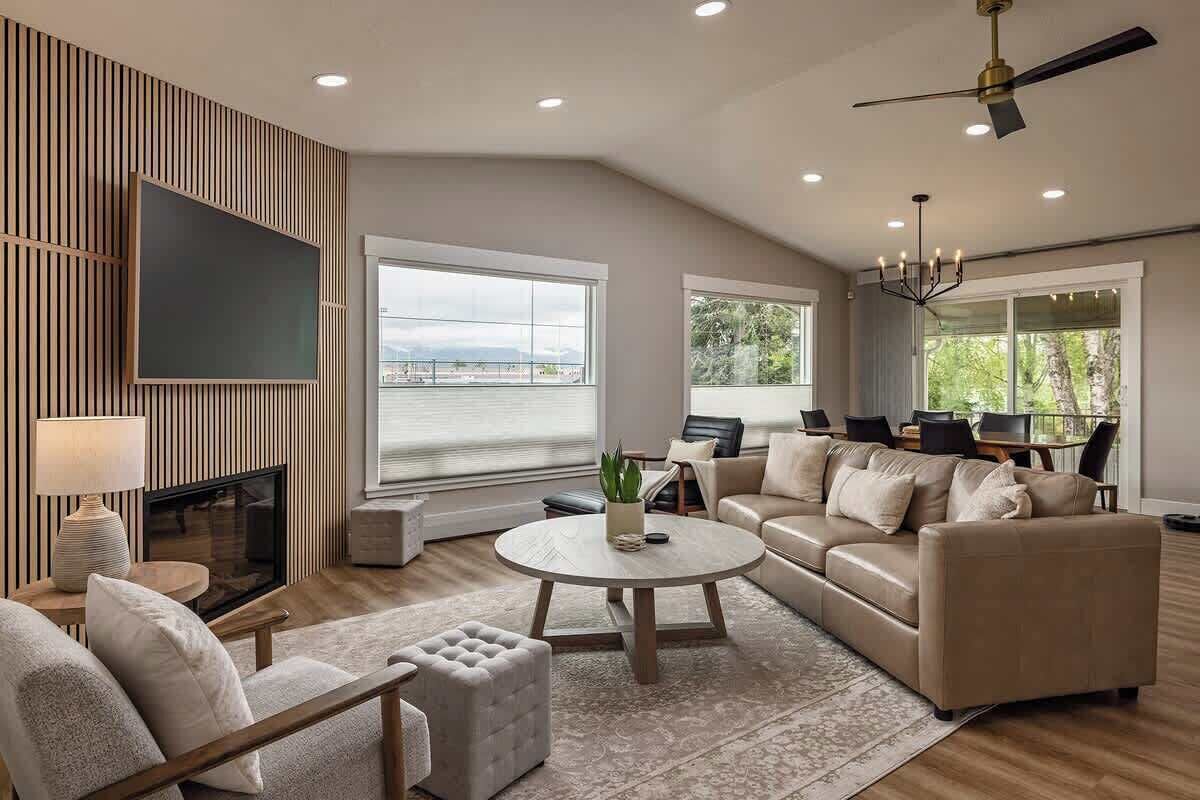 TV, fireplace, offices