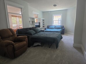 3 chambres, bureau, accès au Wi-Fi (inclus), literie fournie