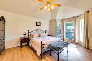 4 chambres, fer et planche à repasser, Wi-Fi gratuit, draps fournis