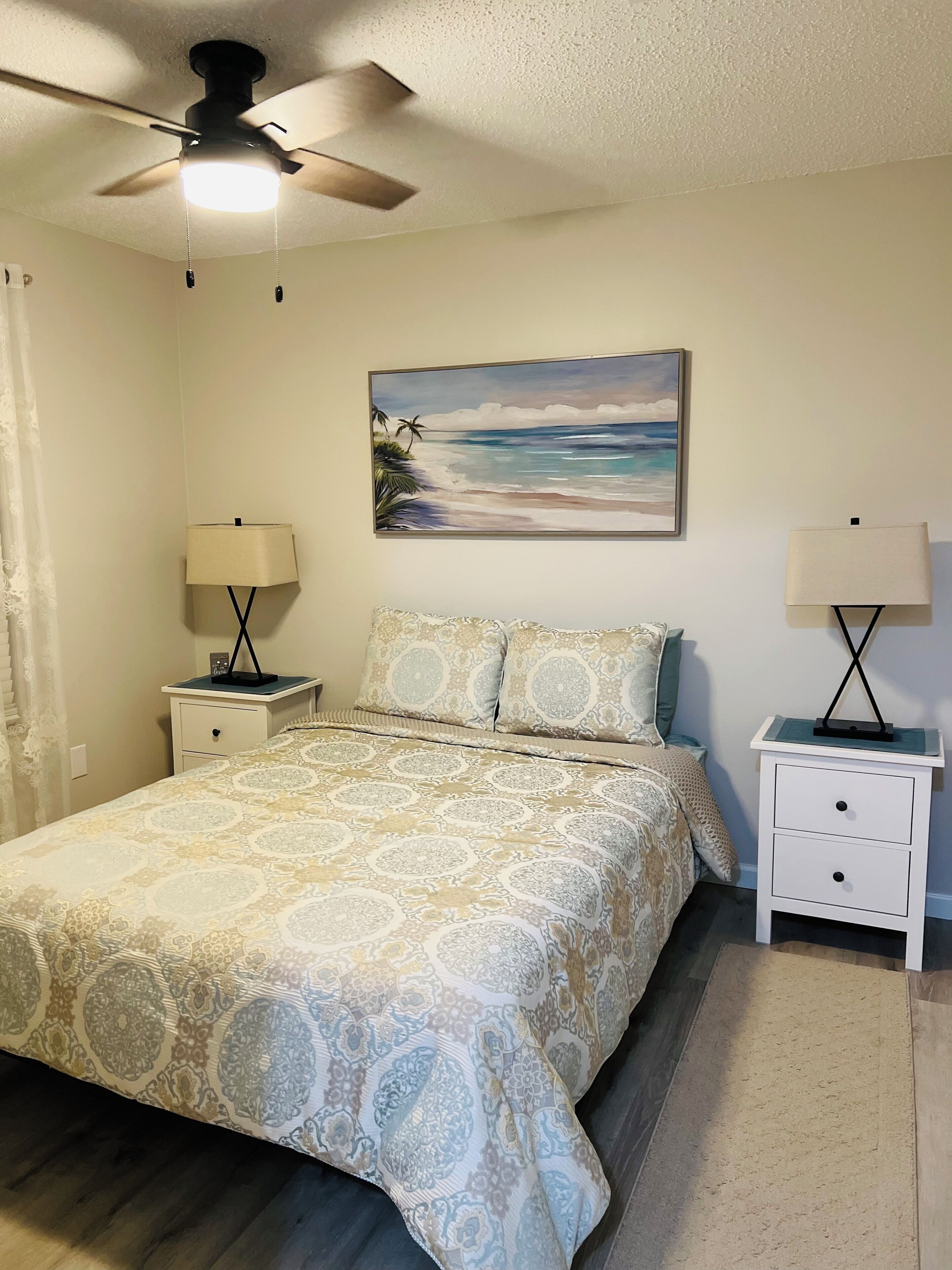 2 bedrooms, iron/ironing board, WiFi, bed sheets