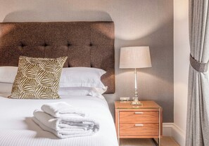 1 chambre, fer et planche à repasser, lit parapluie, Wi-Fi gratuit