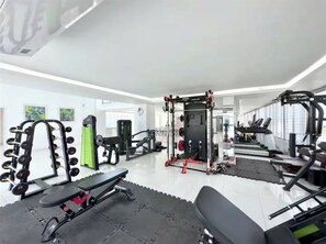 Fitness facility - 250 sq.ft 3 Studio Apartment w/ Pool & Private Sauna (Dhaka)