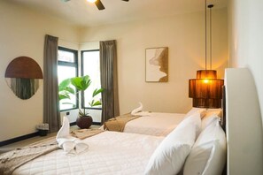 9 bedrooms, iron/ironing board, WiFi - To complete (El Paredón Buena Vista)