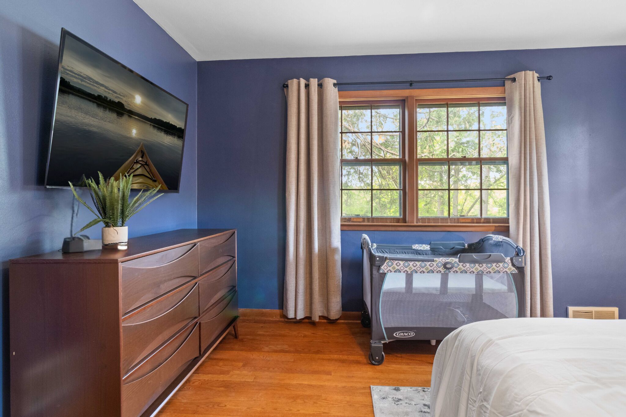 3 Schlafzimmer, Bügeleisen/Bügelbrett, Reisekinderbett, kostenloses WLAN