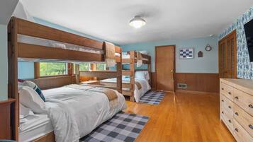 3 Schlafzimmer, BĂŒgeleisen/BĂŒgelbrett, Reisekinderbett, WLAN