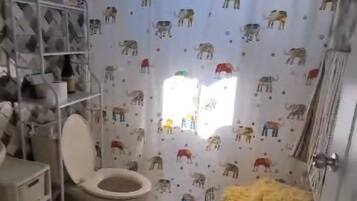 Dusch, hÄrtork och handdukar