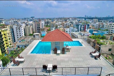 250 sqft 2 Studio Apt Pool and Sauna